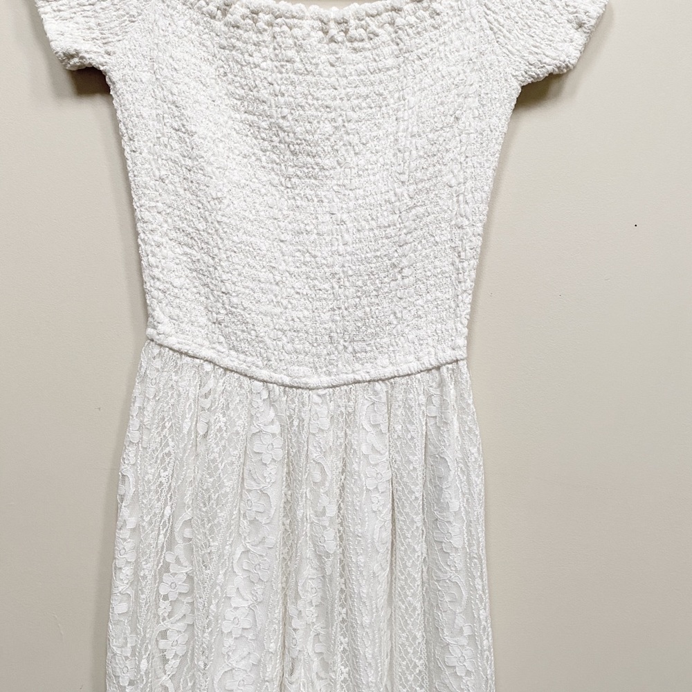 Women’s Med. Hollister White Lace Romper. Like New
